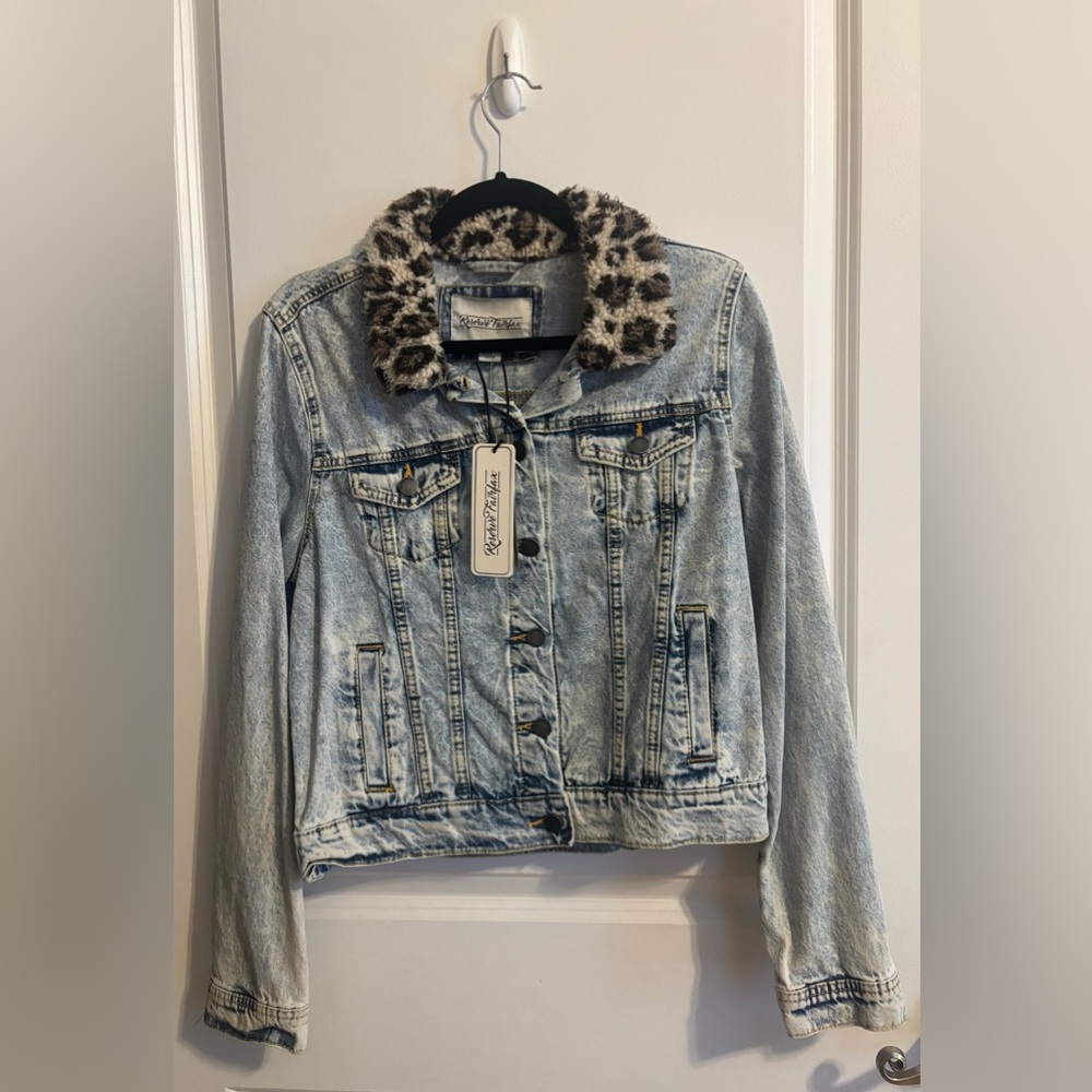 Reserve Fairfax Leopard Faux Fur Collar Denim Jacket – NWT